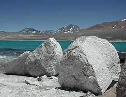 Boulders on Laguna Verde