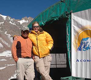 Leila and Oswaldo - Team Support