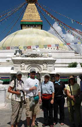 The group in front of Bodnath Temple