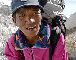 Nima Tashi returns to base camp