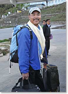 Ang Temba boarding Agni Air flight to Kathmandu