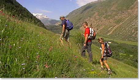 Vladimir, Richard and Nicky take to the trail