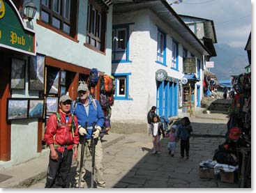 Dave and Jaythai in Lukla, near the Starbucks