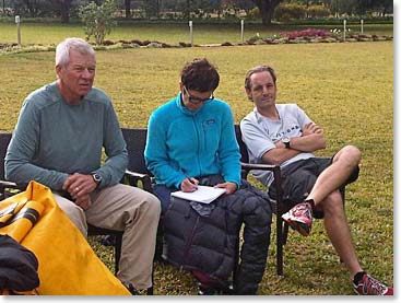 An international mix definitely makes up for a great climbing team;  team member Christof from the Netherlands sitting next to John and Peggy from USA.