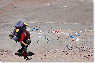 Wally Berg leaving Plaza de Mulas to Camp One, Plaza Canada.