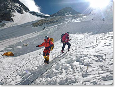 Todd Pendleton passing another descending climber