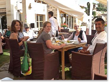 The group was up nice and early for breakfast before starting a full day of sight seeing.