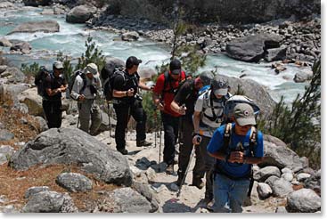 Hiking along the Dudh Kosi River