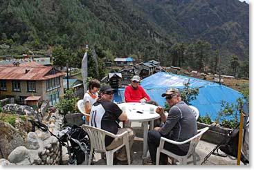 Having tea in Phakding