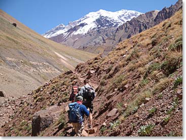 Hiking to Confluencia
