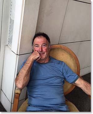 A clean shaven Ed relaxing in the lobby this morning.  This is the first time in 25 years he has not had a beard.
