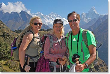 Scot Sellers, Keely and Alyssa on the trail