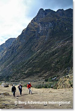 Hike from our lunch spot - we walked 3 1/2 hours all the way to Huacahuasi