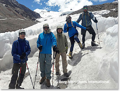 Marten, Francisco, Winston, Colin and Chad together just above Plaza de Mulas