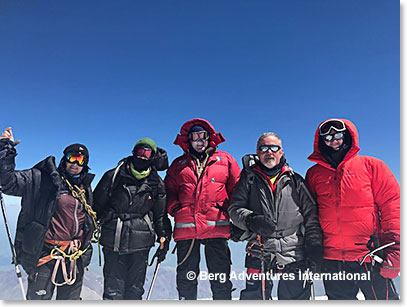 Elbrus summit team