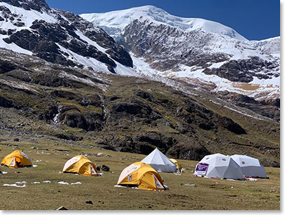 Berg Adventures Illimani Base Camp