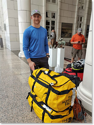 Patricks duffel bags look very shiny for the time being. Soon the team will learn why they are also called